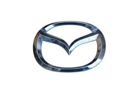 Емблема MAZDA 105&times;84 мм ХРОМ пластик (на скотчі та з 2 напрямними) (вир-во Завод) CH 182563 фото
