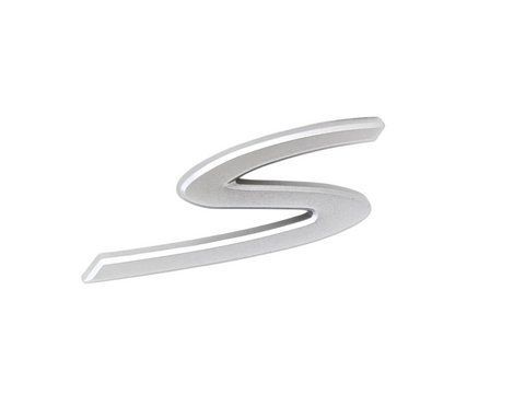 Емблема напис S для Porsche Electric матове срібло 47х18 мм пластик (на скотчі) 184486 фото