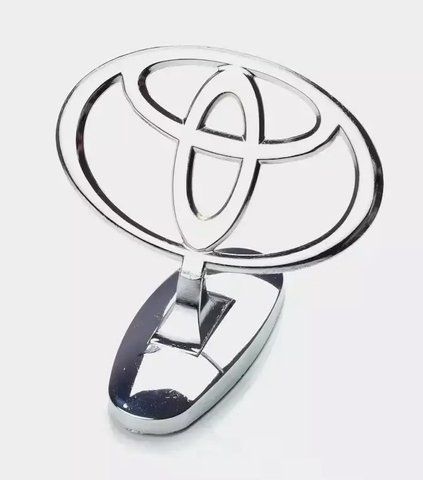Емблема приціл на капот Toyota Хром на скотчі (сплав) 119792 фото