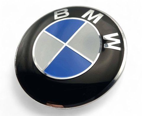 Емблема на капот / багажник BMW біло-блакитна &Oslash;82 мм (з направляючими) 51148132375 115028 фото